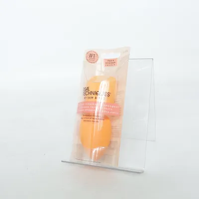 Makeup sponge (Miracle Complexion Sponge) from Real Techniques