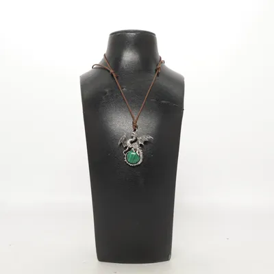 Ketting (Bruin, Zilver, Groen) Onbekend materiaal