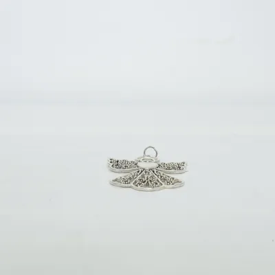 Hänge (Silverfärgad) från Stadsmissionen Okänd metall