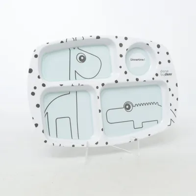 Barnservis (Vit, Svart) från Done by Deer