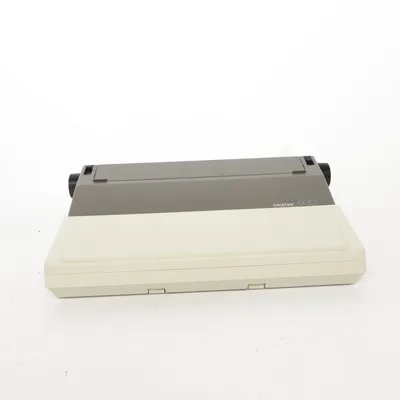 Typemachine (AX-10) van Brother