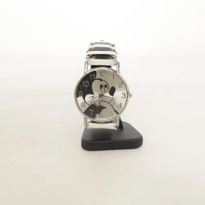 Wristwatch (Black, White)