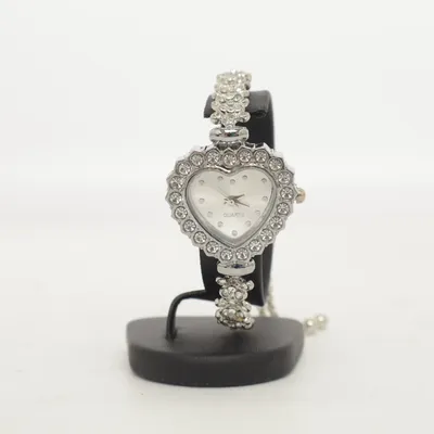 Wristwatch (Silver)