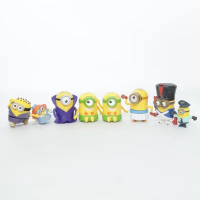 Toy figurine (Yellow, Multicolored) from Minions