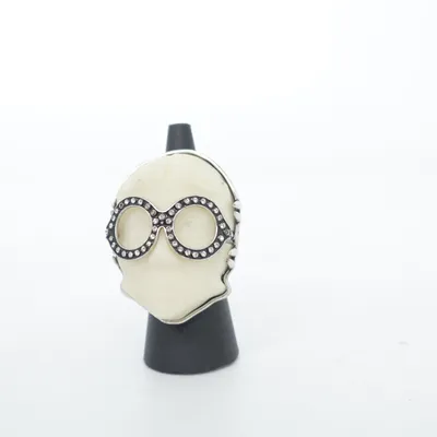 Ring (Silber, Schwarz, Beige) von Iris Apfel x H&M Unbekanntes Metall