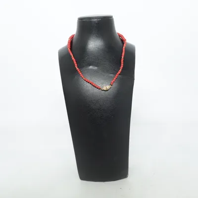 Ketting (Rood) Onbekend materiaal