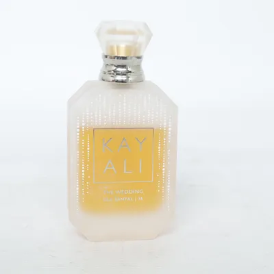 Eau de Parfum (The Wedding Silk Santal 36 ) från Kayali