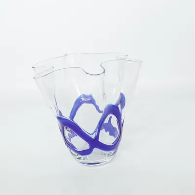 Vase (Blue, Transparent)