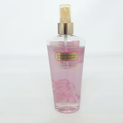 Brume corporelle (Strawberries & Champagne) de Victoria's Secret