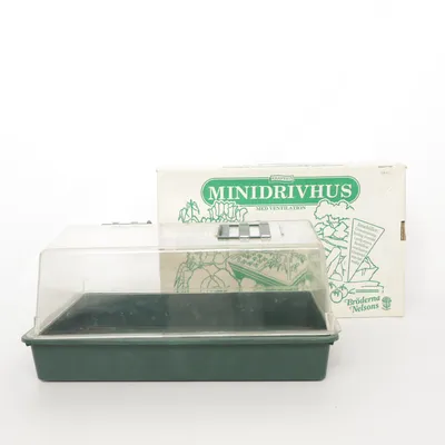 Tuingereedschap (Minidrivhus) van Bröderna Nelsons