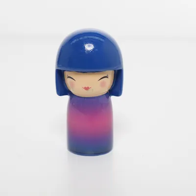 Figurin (Blå, Rosa) från Skincity