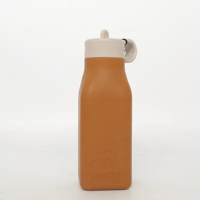 Sippy cup (Brown) from Liewood