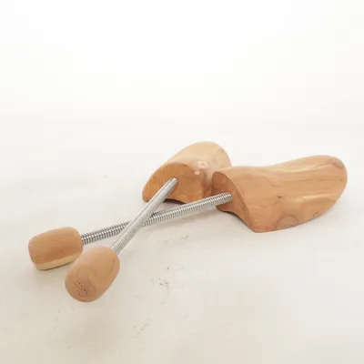 Shoe tree (Brown)