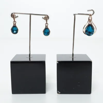 Jewelry set (Gold, Blue) Unknown metal