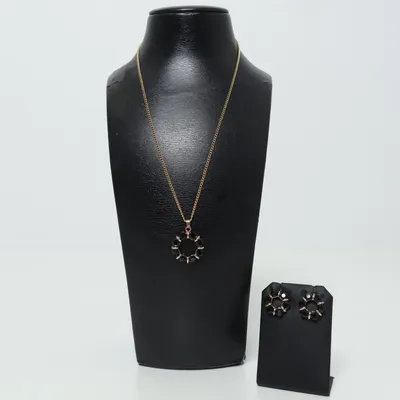 Sieradenset (Goud, Zwart) Onbekend materiaal