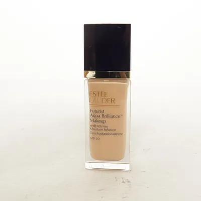 Foundation (Futurist Aqua Brilliance) van Estée Lauder
