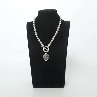 Halsband (Silverfärgad, Vit) från Diddi Okänd metall