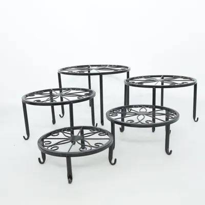 Pedestal (Black)