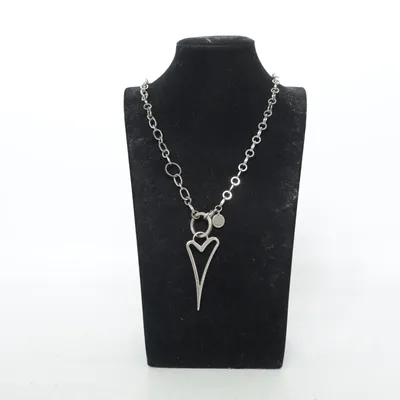 Halsband (Silverfärgad) från Miss Dee Okänd metall