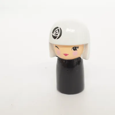 Kokeshi (Hvid, Sort) fra Skincity
