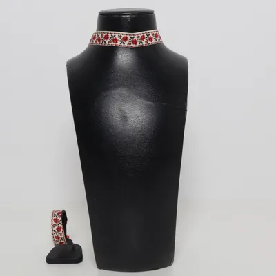Sieradenset (Wit, Rood, Zwart, Zilver) Onbekend materiaal