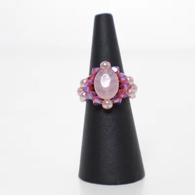Ring (Roze) Onbekend materiaal