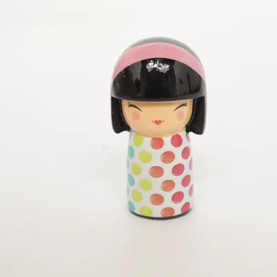 Kokeshi (Flerfarvet) fra Skincity