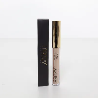 Highlighter (liquid beam) van Laritzy Cosmetics