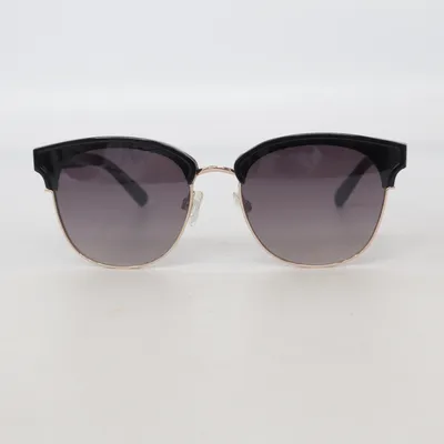 Sunglasses (Black) from Lexxoo