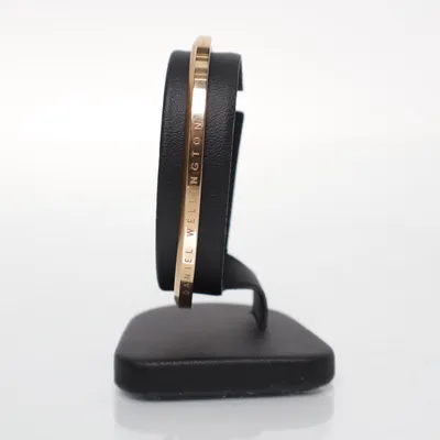 Armring (Guldfärgad) från Daniel Wellington Okänd metall