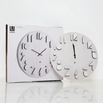 Wall clock (Beige) from Umbra