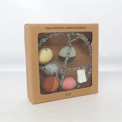 Babymobil (Ball Knitted Hanging Mobile) från Ferm Living