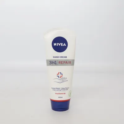 Hand cream (3in1 Repair) from Nivea