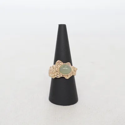 Ring (Guldfärgad, Grön) från Mango Okänd metall