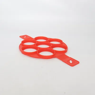Kleine pannenkoekenpan (silicone pancake mold, pancake ring, pancake mold, egg ring, frying mold, pancake maker, pancake shaper, pancake template, breakfast maker, egg shaper, egg cooker, omelette mold, crumpet ring, fritter mold, burger ring, cooking ring, food mold, kitchen gadget, kitchen tool, cooking accessory, baking accessory, silicone kitchen tool, reusable mold, non-stick, heat resistant, dishwasher safe, breakfast accessory, round pancakes, perfectly round pancakes, fried egg mold, reusable kitchen tool, home cooking, cookware, kitchen essentials, chef tool, meal prep, cooking supplies.)