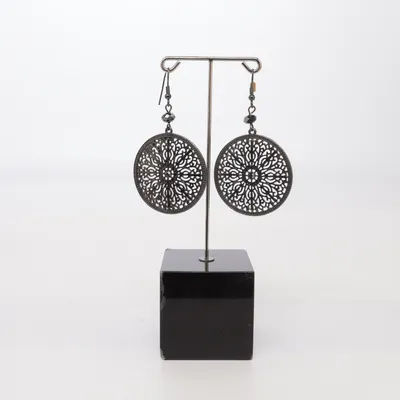 Örhängen (Grå) Okänd metall