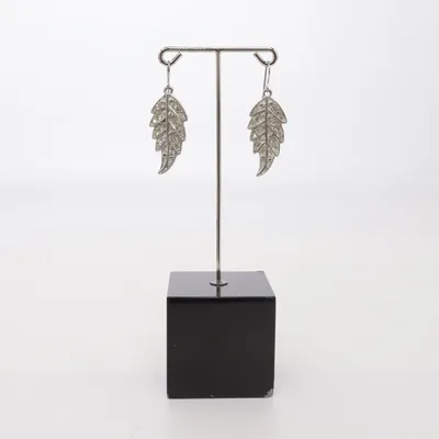 Örhängen (Silverfärgad) Okänd metall