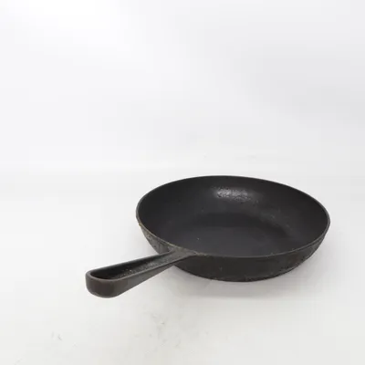 Cast iron skillet (Black)