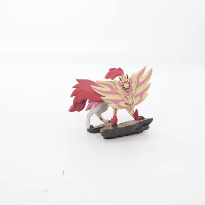 Spielzeugfigur (Zamazenta) von Pokémon