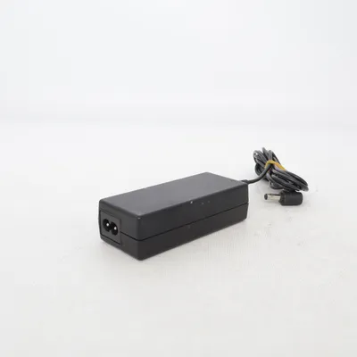 Chargeur d'ordinateur (Adp-65jh Ad) de Fujitsu