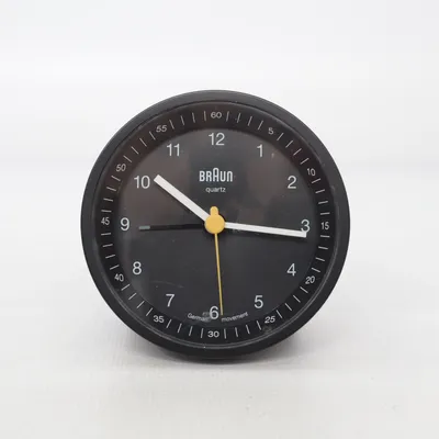 Tafelklok (BC01) van Braun