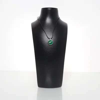 Halsband (Grön) Okänd metall