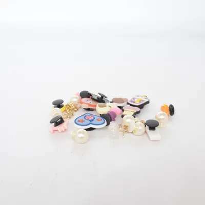 Shoe accessory (Multicolored)