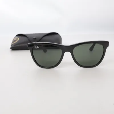 Solbriller (RB 4184) fra Ray-Ban
