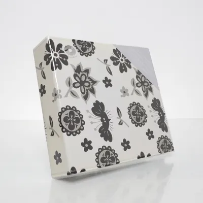 Photo album (For 200 photos 10x15 cm with memo writing area and cd storage.  )