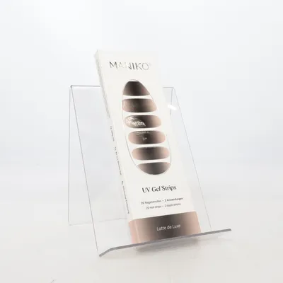 Nail decoration (Latte De Luxe) from Maniko