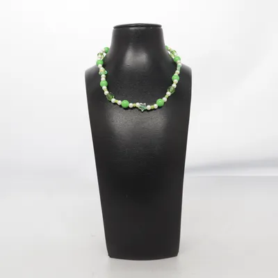 Necklace (Green, White) Unknown metal