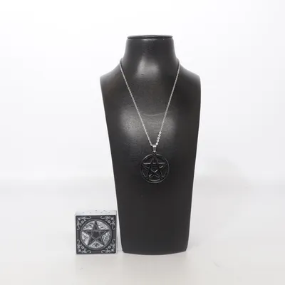 Halsband (Silverfärgad) från Witch Casket Okänd metall
