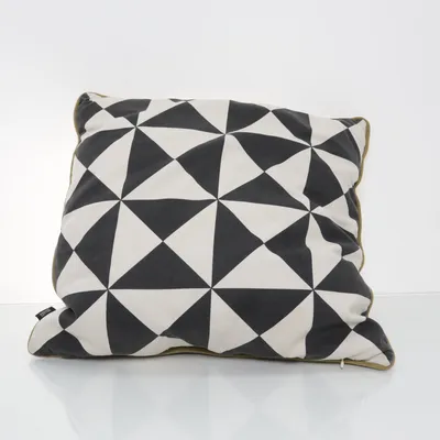 Sierkussen (Zwart, Wit, Grijs) van Ferm Living