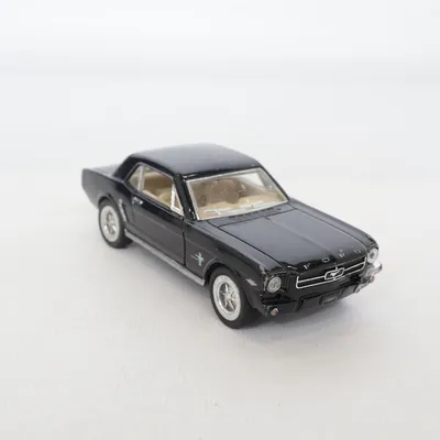 Voiture modèle réduit (1964 1/2 Mustang) de Kinsmart
